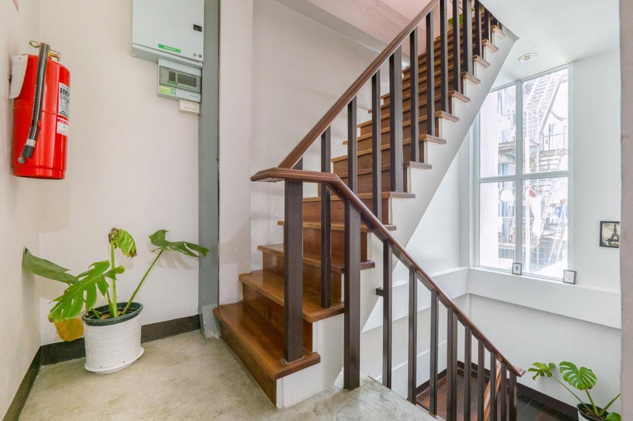 Oyo 969 Lida 1946 Hostel Bangkok Ngoại thất bức ảnh
